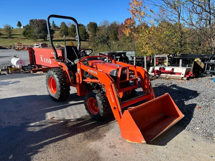Kubota B7610HSD